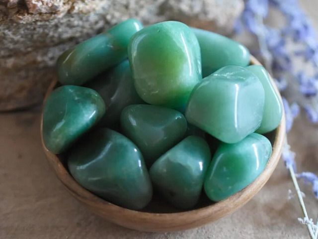 Scaling eCommerce Brand in the High Growth Crystals, Polished Rocks & Geodes Sector – an Etsy Best Seller