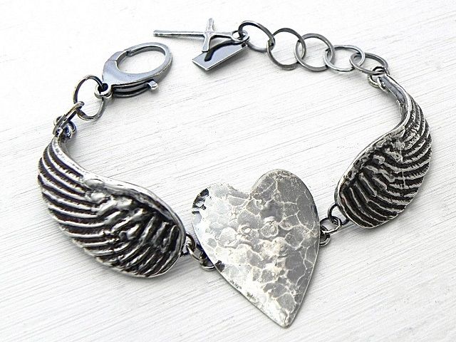 50 Year Brand in the Custom Jewelry Space with 40% YOY Profits – All eCommerce Sales – Multi-Channel Sales Funnel