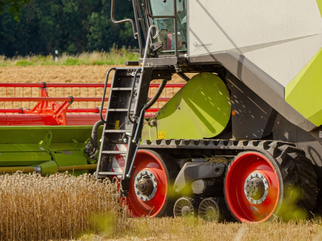 Replacement Wear Parts for Commercial, Construction & Ag Equipment | DTC eCommerce | 486% YOY Growth | 20% Net Margin | $1,300+ AOV