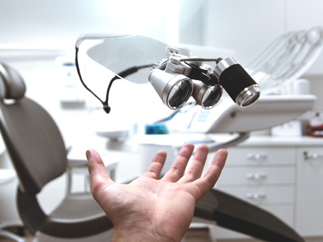 Dental Equipment & Accessories eCommerce Brand – Sourcing Agent in Asia that Helps Grow Catalog – $250 AOV – Low OPEX & High Margins – 15% Repeat Order Rate