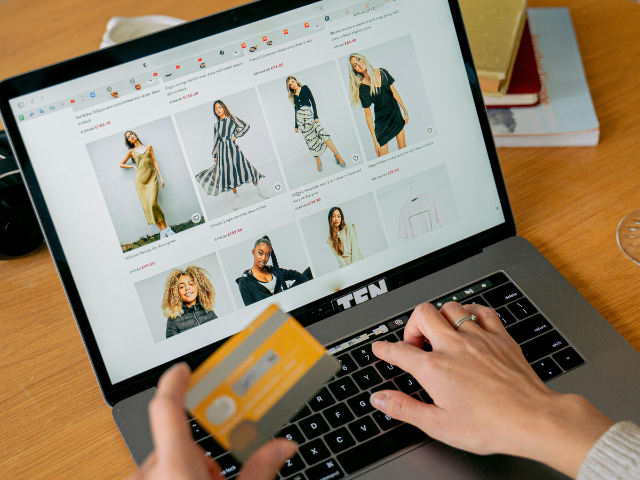 13-Year Women’s Apparel eCommerce Brand | Loyal 60% Repeat Business | Massive YOY Growth | 250-300 Daily Orders | 18% Profit Margin | 417K+ Meta Followers