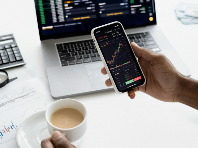 Subscription Based Stock Trading Platform | 74% YOY Growth | 1,300 Active Paying Subscribers | $71 Average LTV | Strong Appeal with FinTwit Community