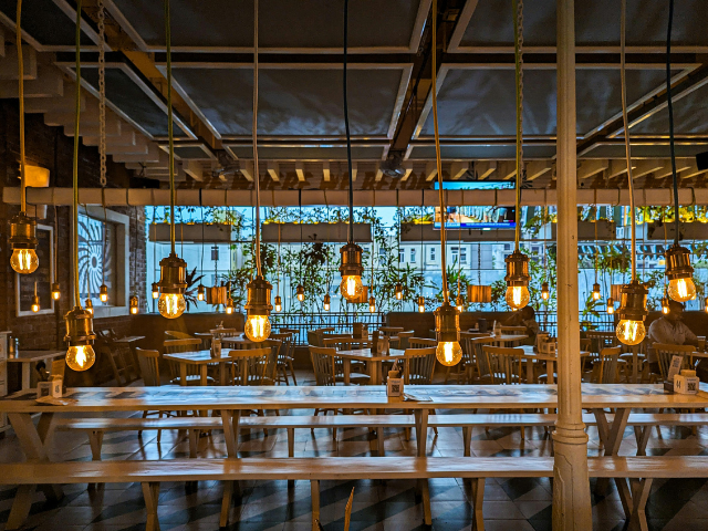 SBA Pre-Qualified eCommerce Brand | Specialized Lighting & Electrical Supply for B2B Buyers | Strong Repeat B2B Business | $756 AOV | Full Staff in Place