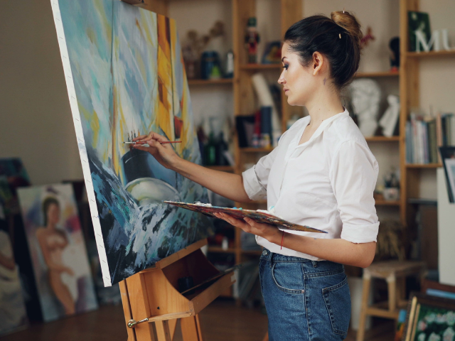 Custom Handmade Art Business | DTC eCommerce | 25% Repeat Customer Rate | 450,000 Average Monthly Visitors | $1500 AOV