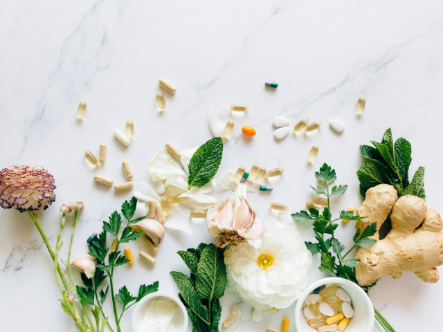 Plant-Based Wellness eCommerce Brand | 48% Repeat Order Rate | 10-Year Business | Franchise Program (Franchisor Seller) | $79 AOV