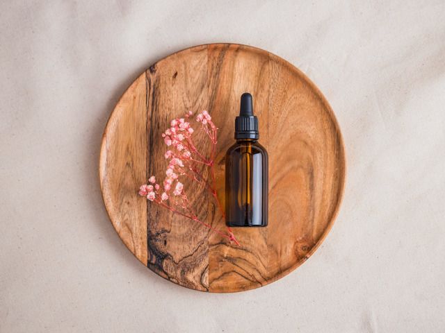 DTC Female Health & Wellness eCommerce Brand – Custom Formula Supplements & Skincare Products – 81,000+ Instagram Followers – Ready to Scale into Amazon