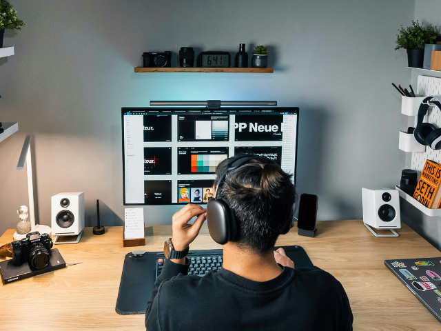 18-Year Web Design, Hosting & Support Agency | 400 Clients | Recurring Revenue | Strong Client Retention Metrics | Minimal Ad Spend
