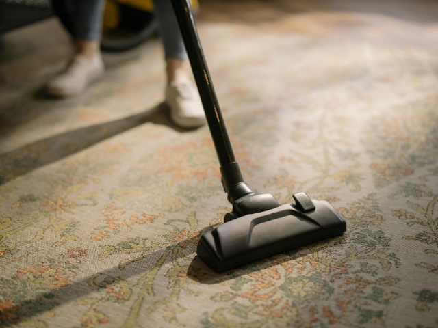 35 Year Carpet Cleaning & Restoration Company | Loyal Client Base & Recurring Revenue