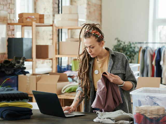 SaaS Business | Suite of Native Shopify Apps | 1,700 Active Clients | Limited Ad Spend | Monthly Subscription Model | $15 – $200 Pricing Tiers