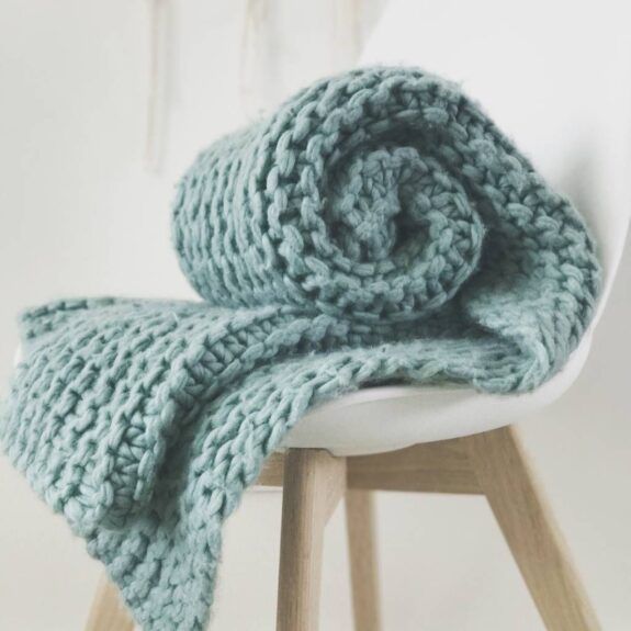 BRANDED HOME DECOR & ACCESSORIES ECOMMERCE RETAILER IN CUSTOM-MADE KNIT PRODUCTS