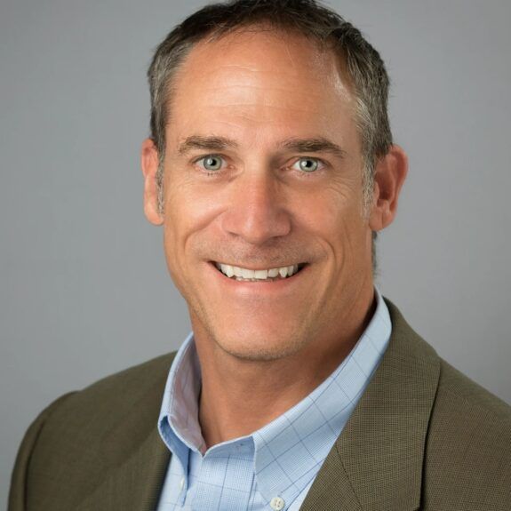 Chris kern headshots 10 7 2019 616r web