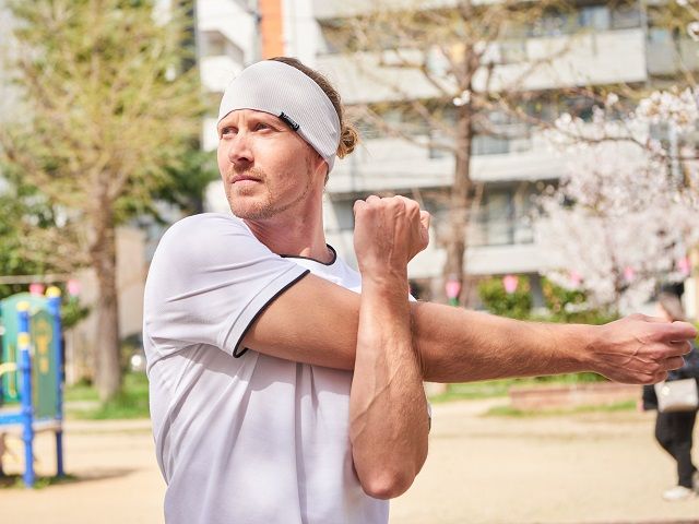 Sports Apparel Brand Selling Licensed Products of Major Sports Leagues – eCommerce Sales Channel – Custom and Non-Custom Offerings