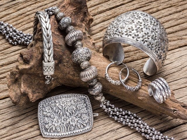 Amazon FBA eCommerce Brand in the Gifted Jewelry niche with 29% Net Margins -  Turnkey Operation with 20 FTEs, and Proprietary Jewelry Designs