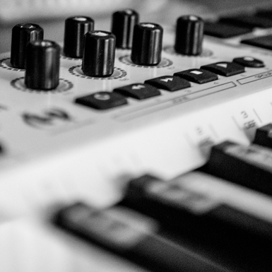 Online Retailer in the Premium Digital Audio Space  |  50-50 Split between Amazon and Website eCommerce Sales