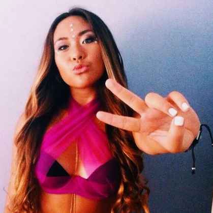 TRENDY ECOMMERCE RETAILER IN DANCE & EVENT APPAREL SEGMENT