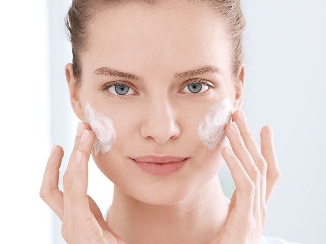 Multi Brand eCommerce Business in the Skincare & Nutritional Supplements Verticals – Wholesale & DTC Channels – 70% Repeat Order Rate – In business for 30 Years