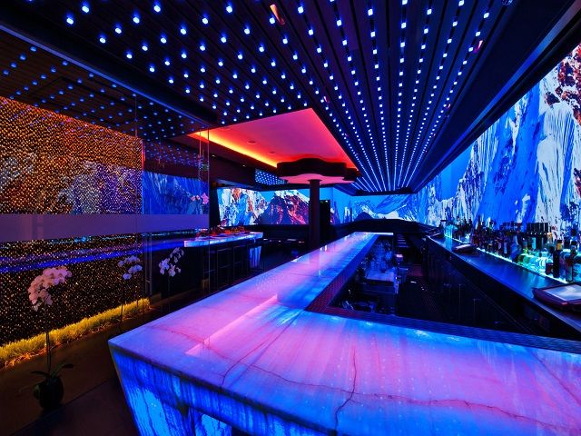 LED Light eCommerce Brand – Mixed Well between Branded Website & Amazon Sales – Mostly B2B Customers