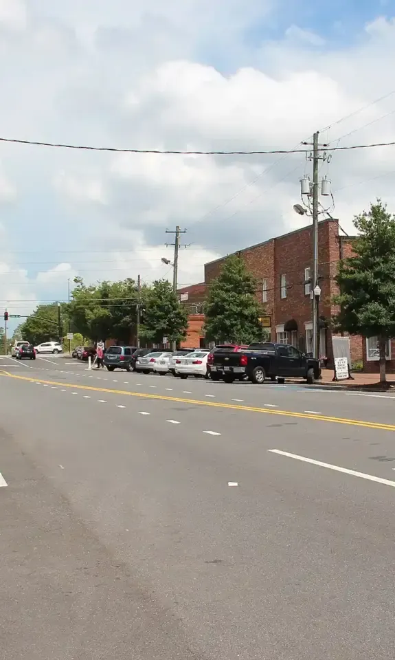 Downtown Alpharetta, GA street scene, local market for business brokers Alpharetta owners and buyers