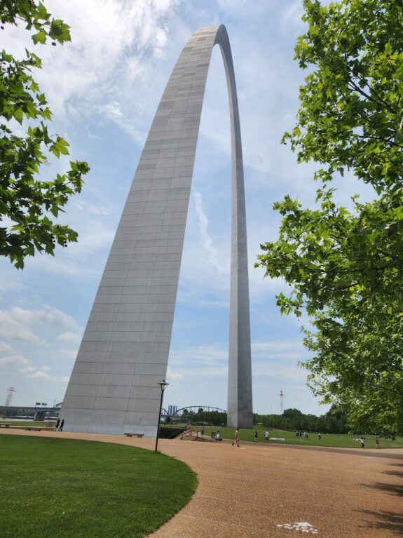 Gateway Arch National Park on a bright day in St. Louis, Missouri