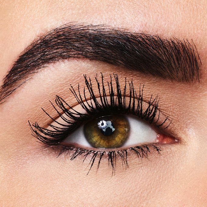 HIGH-VOLUME CONSUMER BEAUTY & SKINCARE PRODUCTS RETAILER – MASSIVE SOCIAL MEDIA FOLLOWING!
